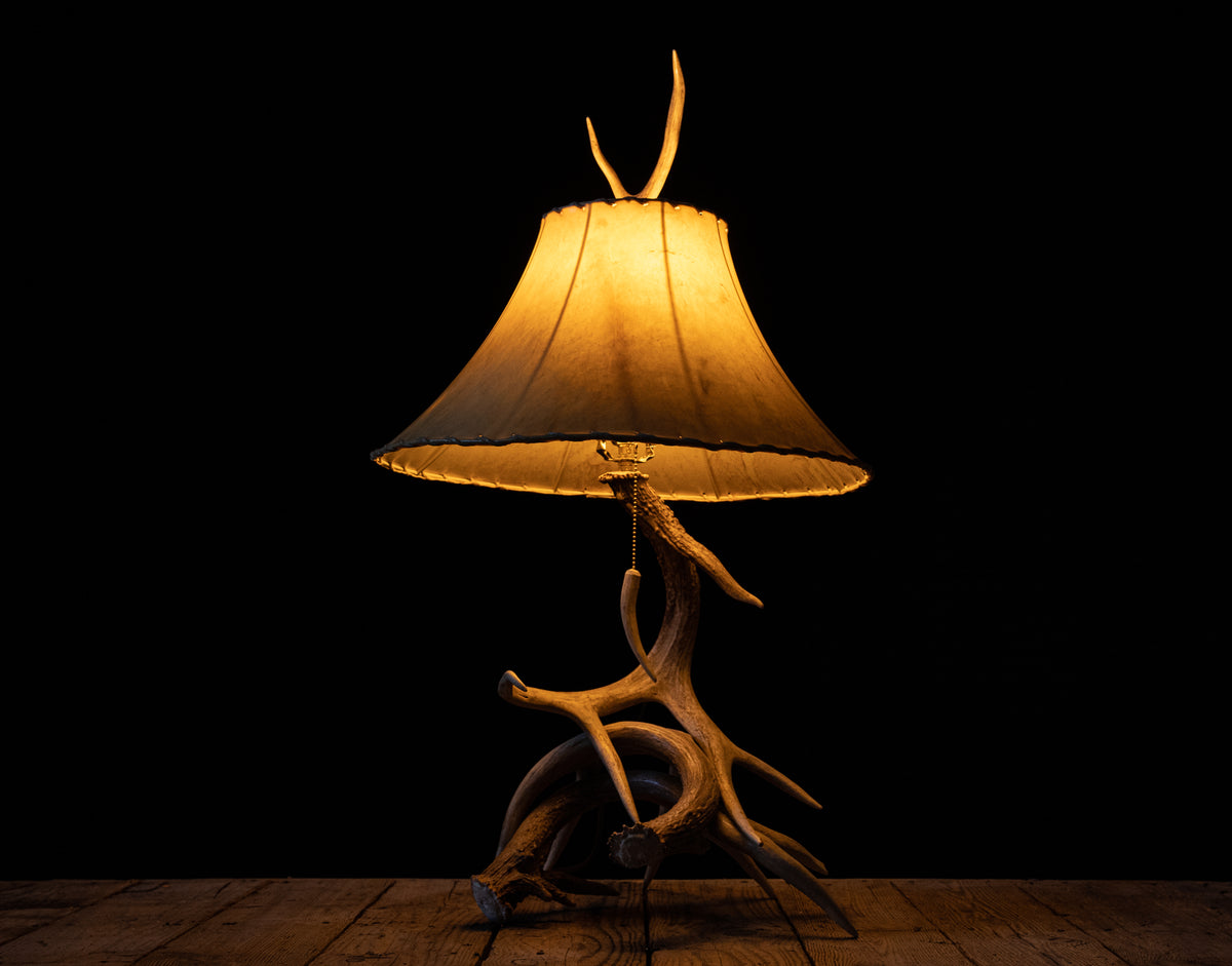 Trophy Whitetail 3-4 Antler Table Lamp